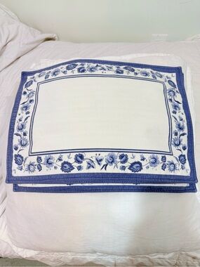 Retired Longaberger Reversible Floral /Stripe Cotton Placemat Set of 4